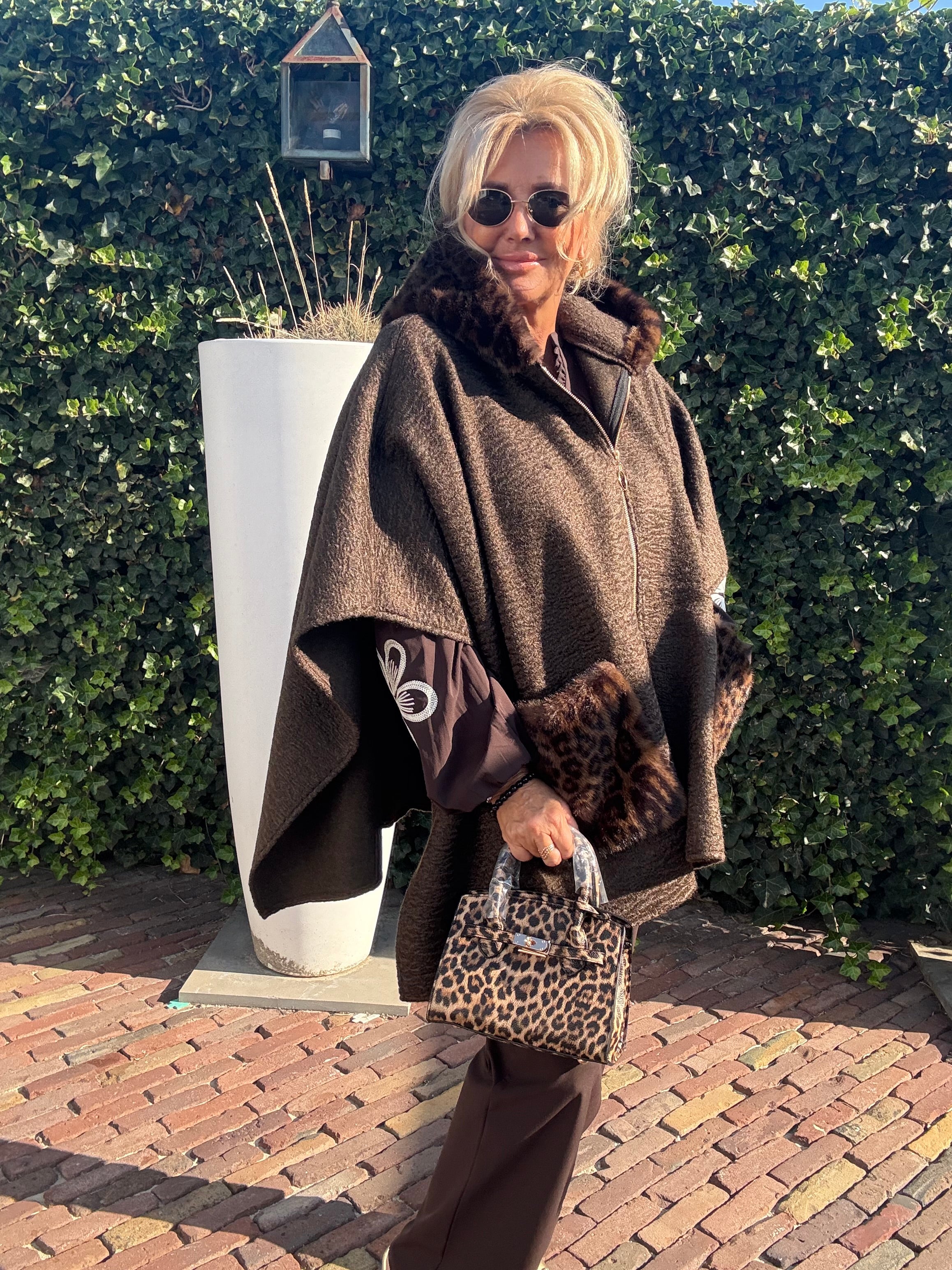 Poncho Panter Details Bruin